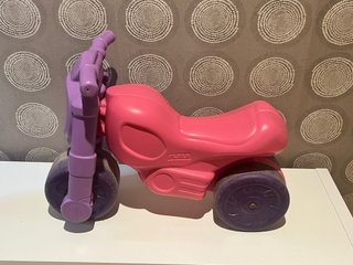 Moto Infantil de Juguete Feber