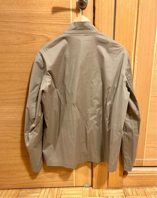 Cazadora fina talla M marca Zara
