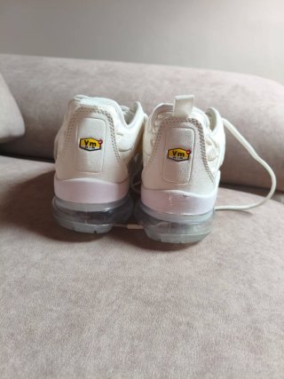 Zapatillas Nike Air Vapormax Plus Beige