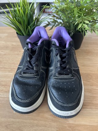 Nike Air Force 1 Negras y Moradas