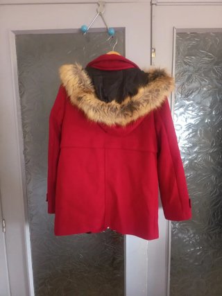 Chaqueta Roja Mujer con Capucha y Pelo