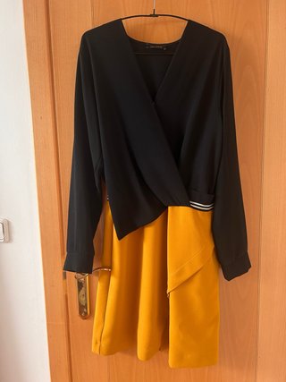 Vestido bicolor negro y amarillo