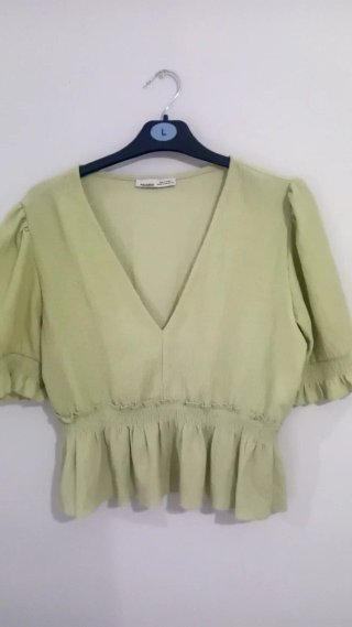 Blusa Verde Pull&Bear Talla M