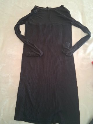 Vestido negro manga larga transparente