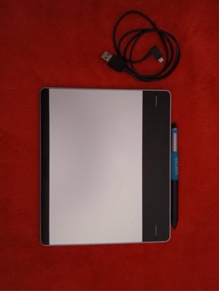 Tableta Gráfica Wacom Intuos CTH-480