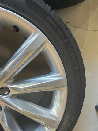 LLANTAS AUDI +NEUMATICOS HANKOOK 235/45R19 99V