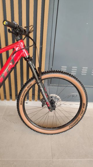 Bicicleta Eléctrica Scott Roja