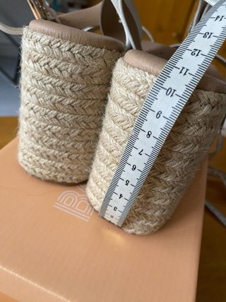 Sandalias Blancas con Plataforma Marca Bosanova