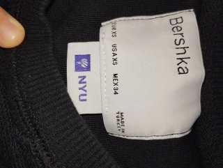 Sudadera Bershka Negra NYU