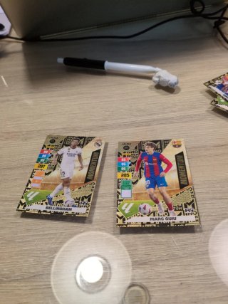 Lote cromos fútbol: Guiu y Bellingham
