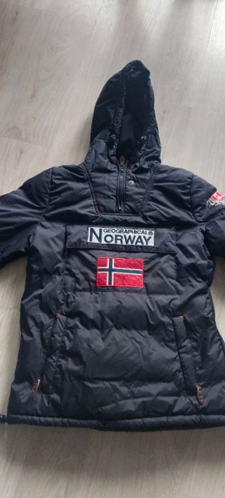 Abrigo Geographical Norway Negro
