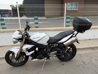 Triumph Street Triple 675cc Limitada Blanca