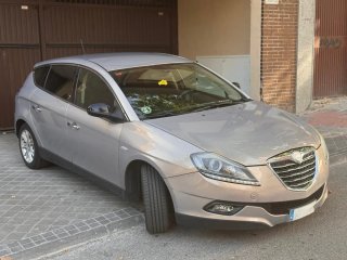 Lancia Delta 2013