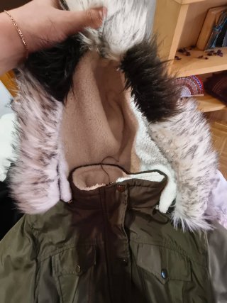 Parka verde militar abrigada