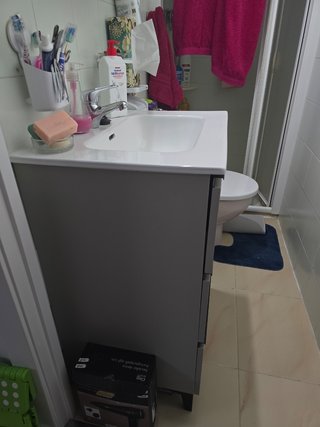 Mueble de baño con lavabo