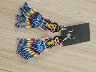Pendientes de cuentas artesanales