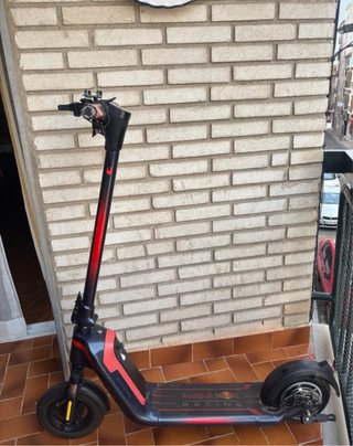 Patinete Eléctrico Red Bull Racing