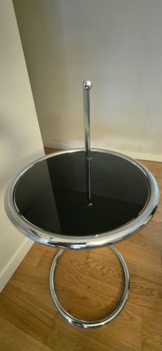 Mesa auxiliar regulable cromada