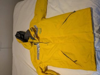 Chaqueta impermeable Glovo negra