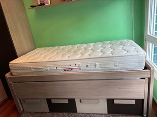 Cama nido con 4 cajones y dos colchones.