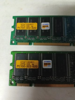 2 Moduli RAM Hyundai PC100