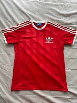 Camiseta adidas Roja