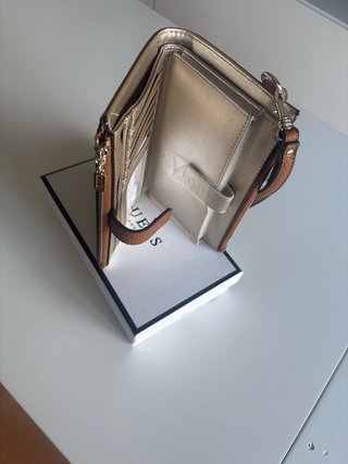 Cartera Guess Piel Marrón Sin Estrenar