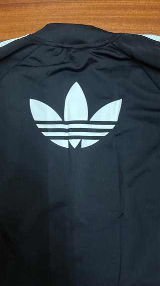Chaqueta adidas Negra