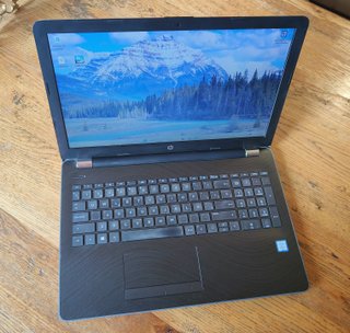 Portátil HP 15.6 8GB RAM 240GB SSD