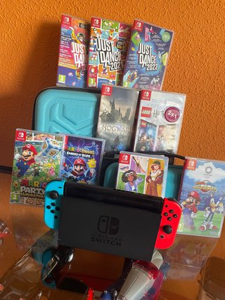 Nintendo Switch con Juegos y Funda