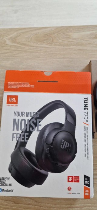 Auriculares JBL Tune 770NC