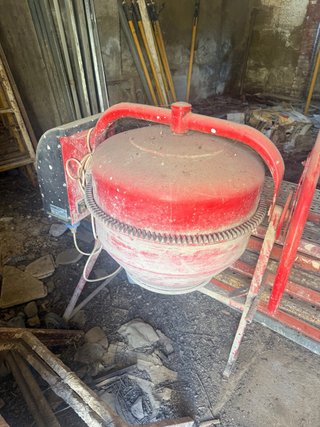Hormigonera de 130L