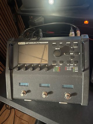 Modellatore di amplificatori/Processore FX Fractal FM3