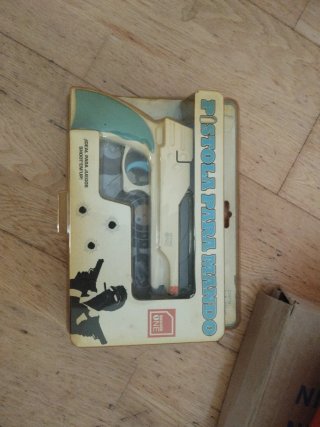 Pistola para mando Wii Square One