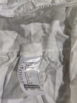 Chubasquero Quechua Blanco