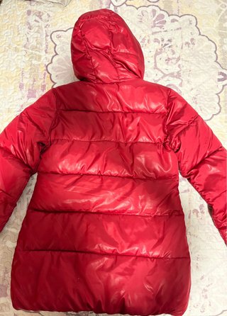 Chaqueta de pluma roja Benetton