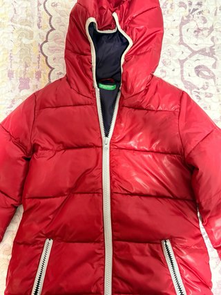 Chaqueta de pluma roja Benetton