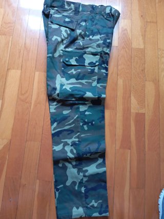Pantalón Camuflaje Estilo Militar