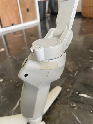 Dji Osmo Mobile 4 Gimbal