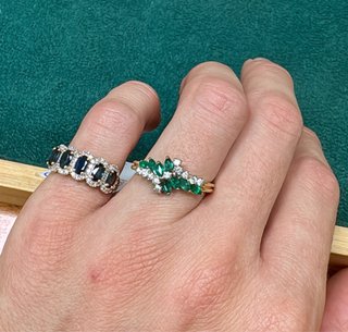 Anillo Oro 18k Esmeraldas y Diamantes