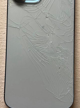 iPhone 13 Pro Max 256GB Azul con auriculares