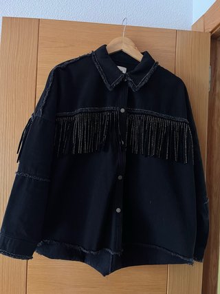 Chaqueta Zara Negra Flecos