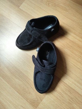 Zapato ancho Celia Ruiz Negro