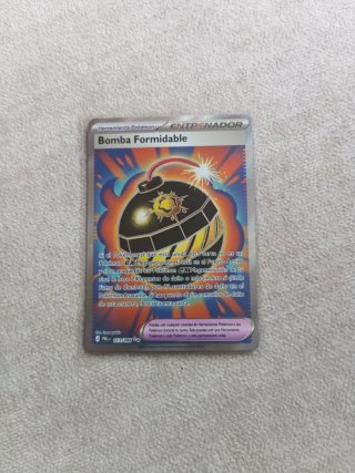 Carta Pokémon Bomba Formidable Entrenador