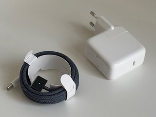 Cargador 30W y cable MagSafe 3 - Apple MacBook Air