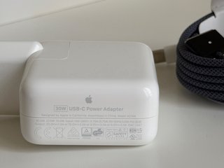 Cargador 30W y cable MagSafe 3 - Apple MacBook Air