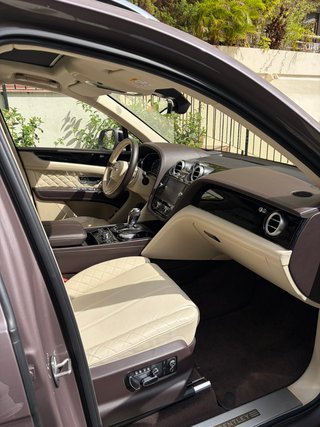 BENTLEY BENTAYGA W12 6.0 NACIONAL 2017