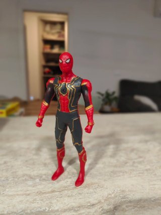 Muñeco Spiderman Articulado con Luz