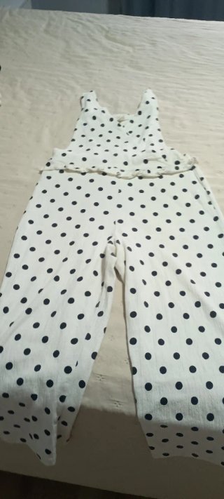 Mono niña lunares tela fresca.Talla 9-10 años