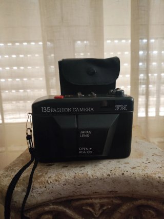 Cámara FM 135 Fashion Camera Japan Lens